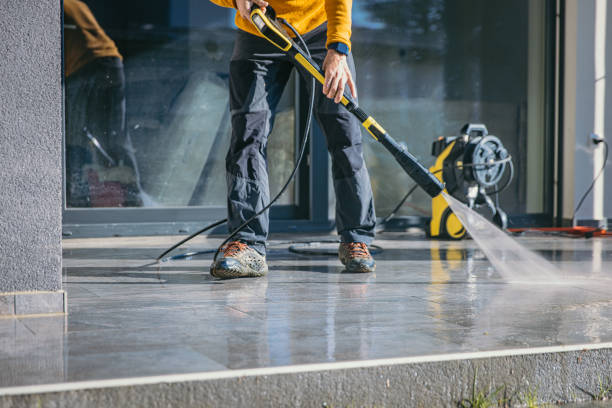 Best Sidewalk and Walkway Cleaning  in Manhattan, IL